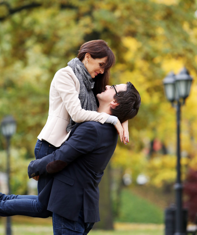 Valse de mariage, rock, tango mariage, apprenez à danser avec Viladanse où vous voulez, at home, à l'extérieur, en salle privée. Notre zone de chalandise se trouve sur Bordeaux et la CUB jusqu'à Libourne